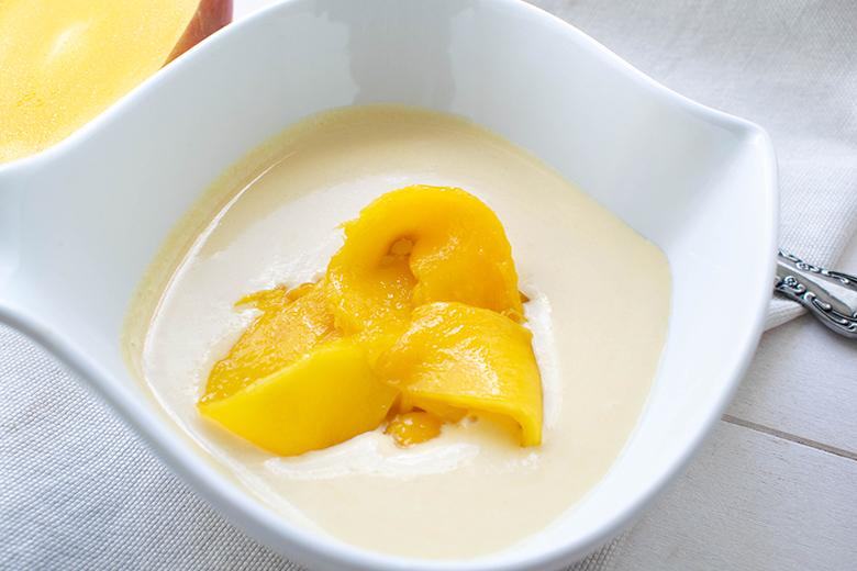Mangocreme mit Joghurt