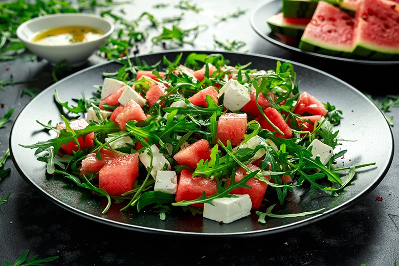 Melonensalat mit Feta und Rucola