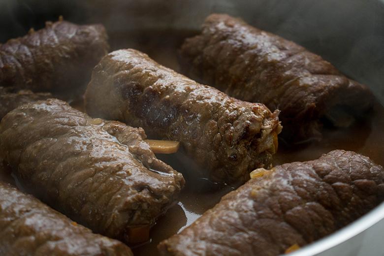 Rouladen mit Leberfüllung