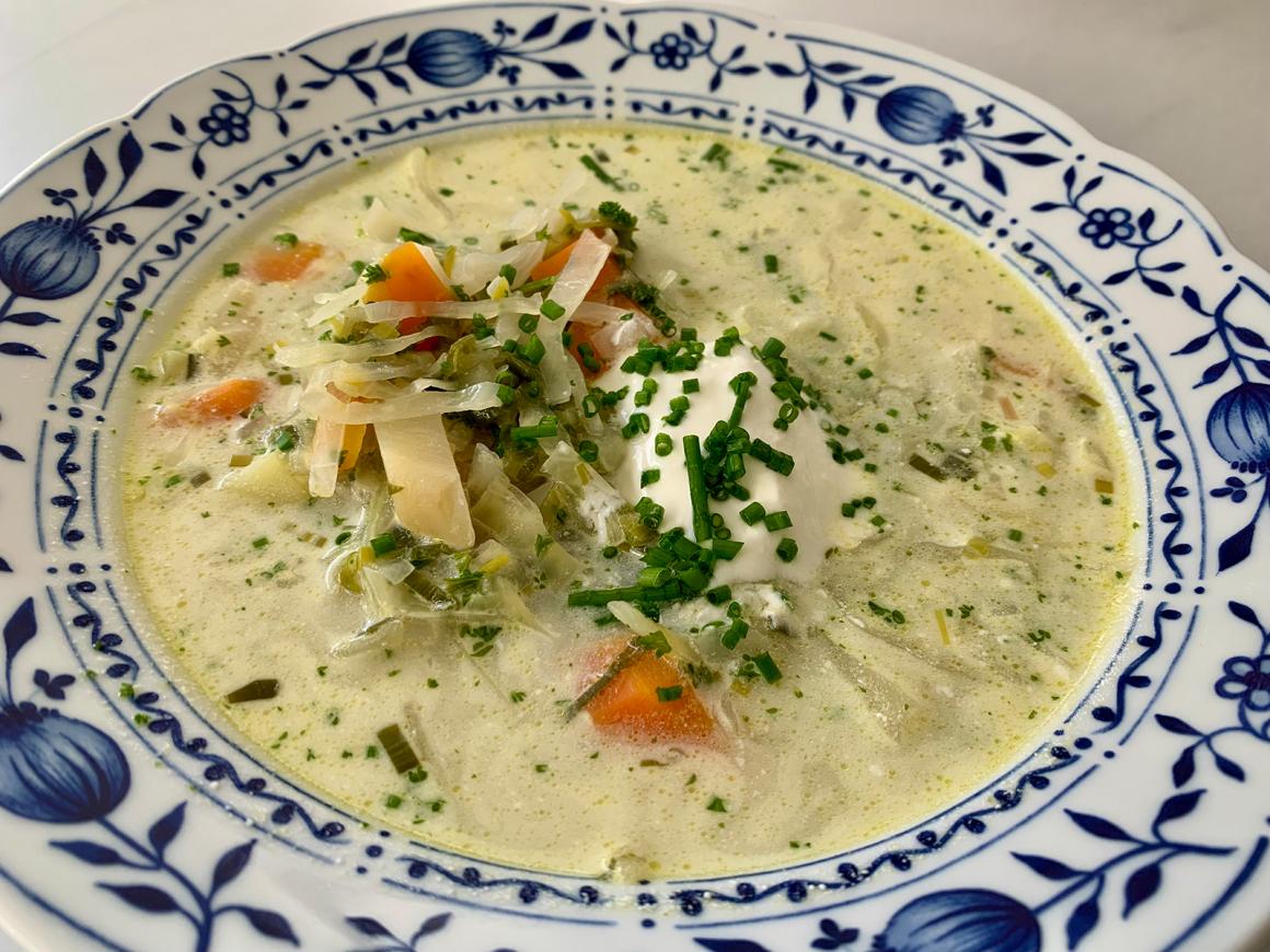 Weißkohlsuppe
