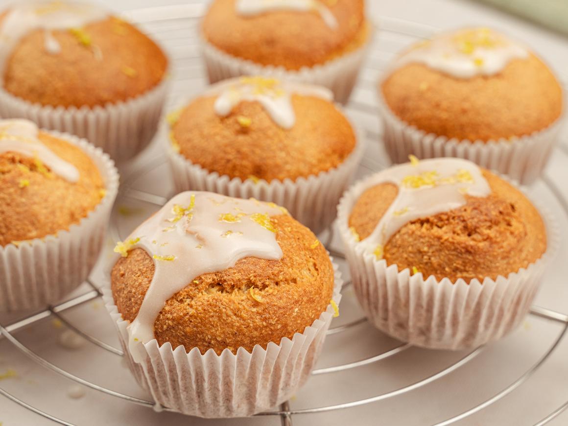 Zitronenmuffins mit Kokos