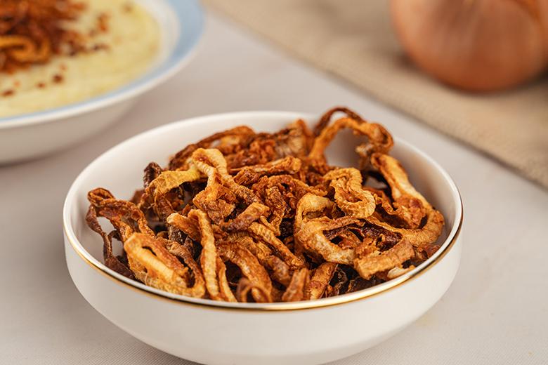 Röstzwiebeln aus der Heißluftfritteuse