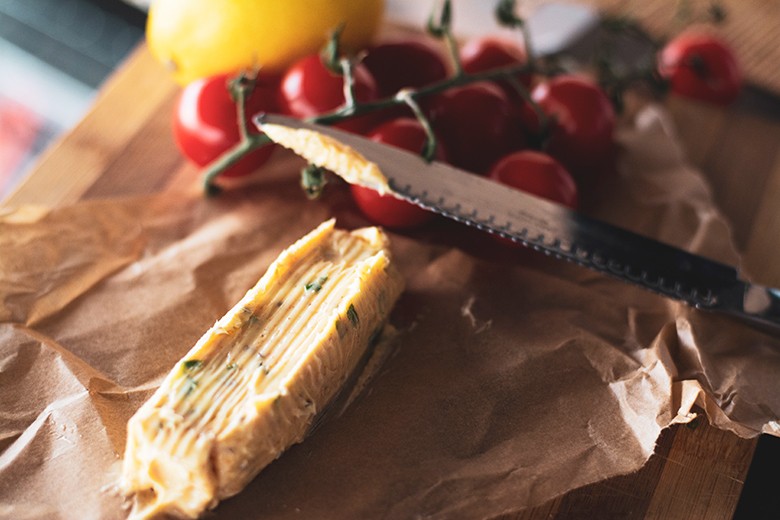 Tomatenbutter mit Zwiebeln