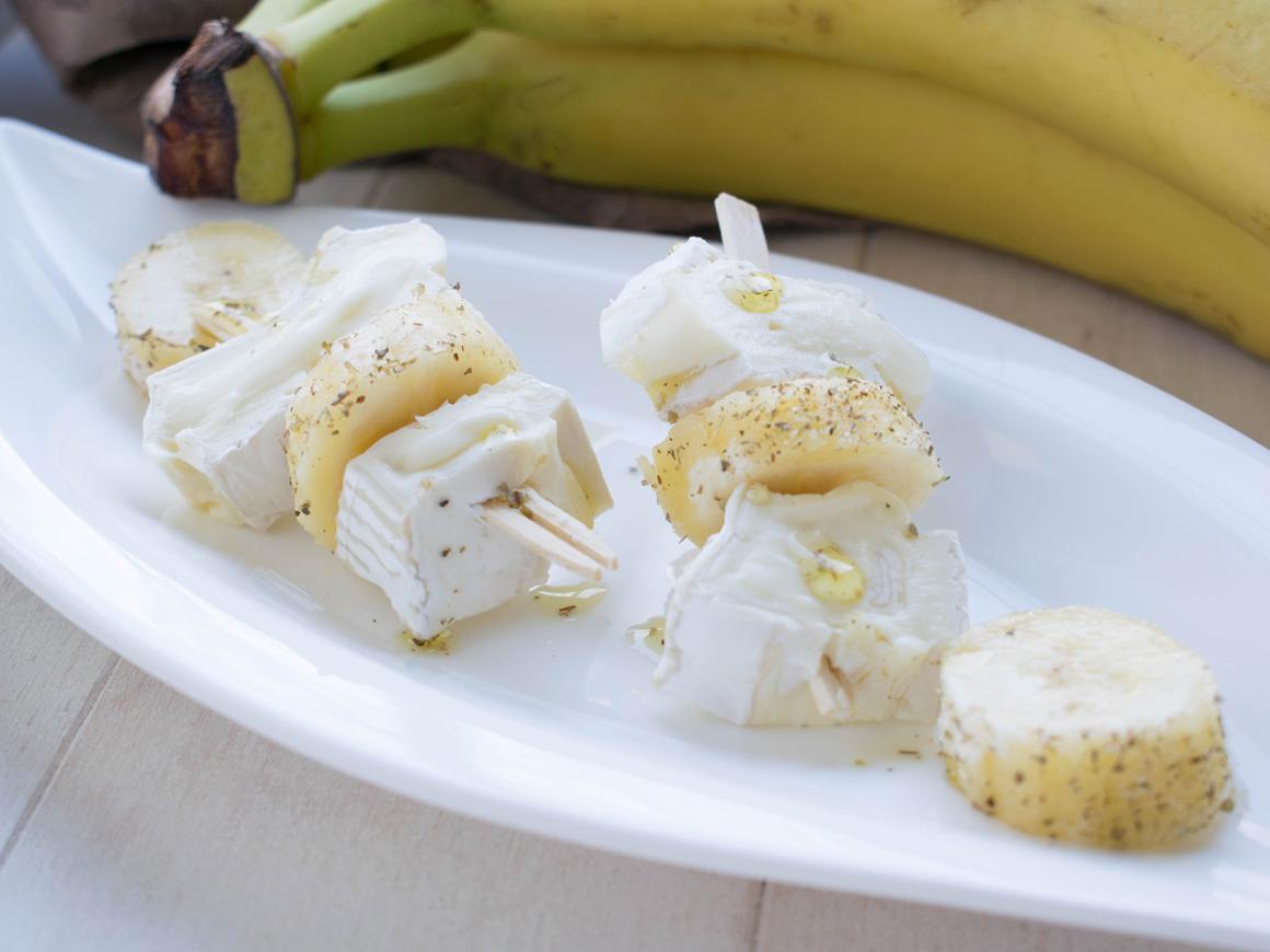 Bananenspieße mit Edelpilzkäse