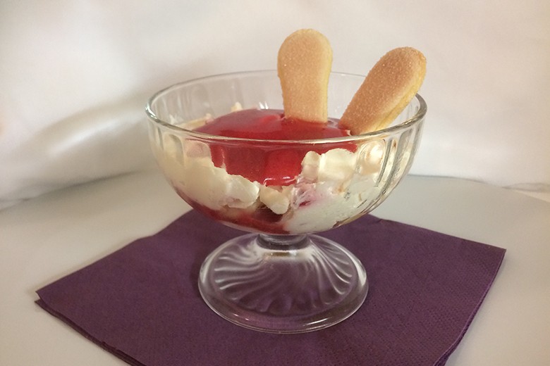 Erdbeer-Tiramisu im Glas