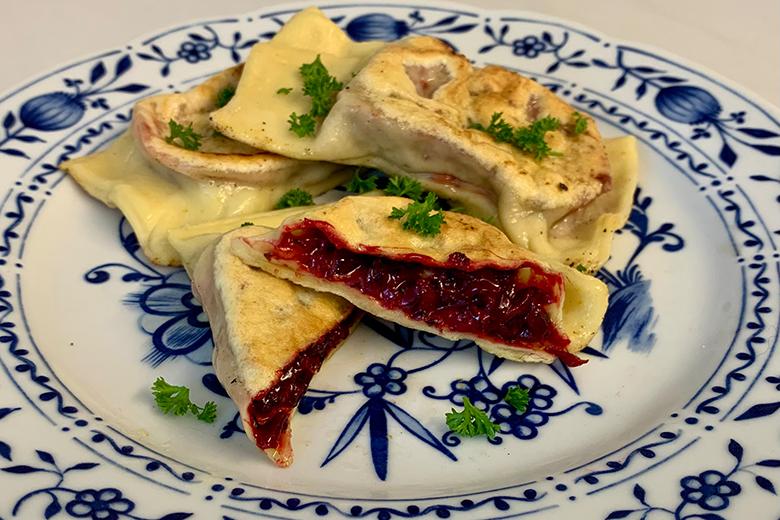 Maultaschen mit Rote-Bete-Füllung