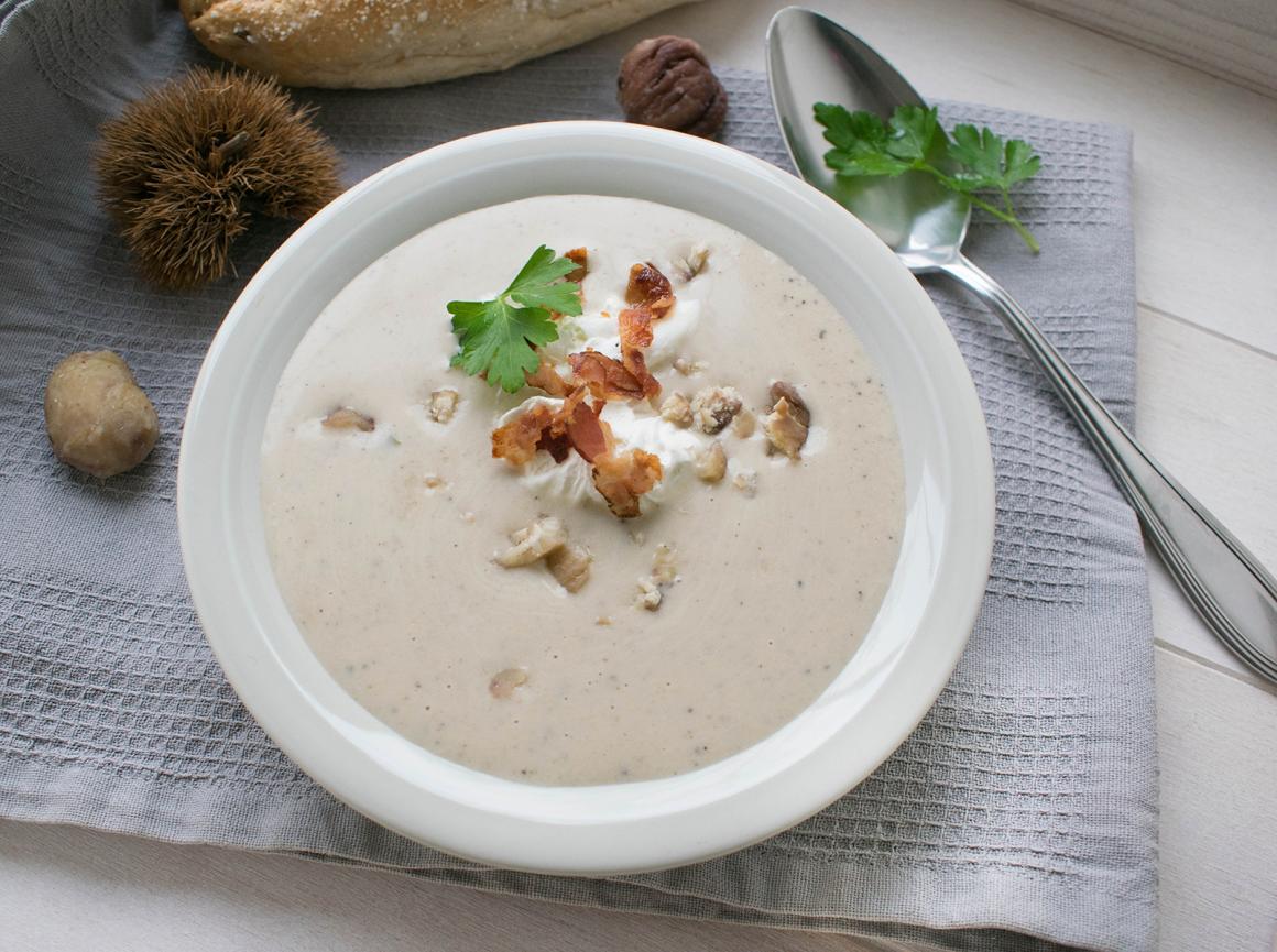 Herbstliche Kastaniensuppe