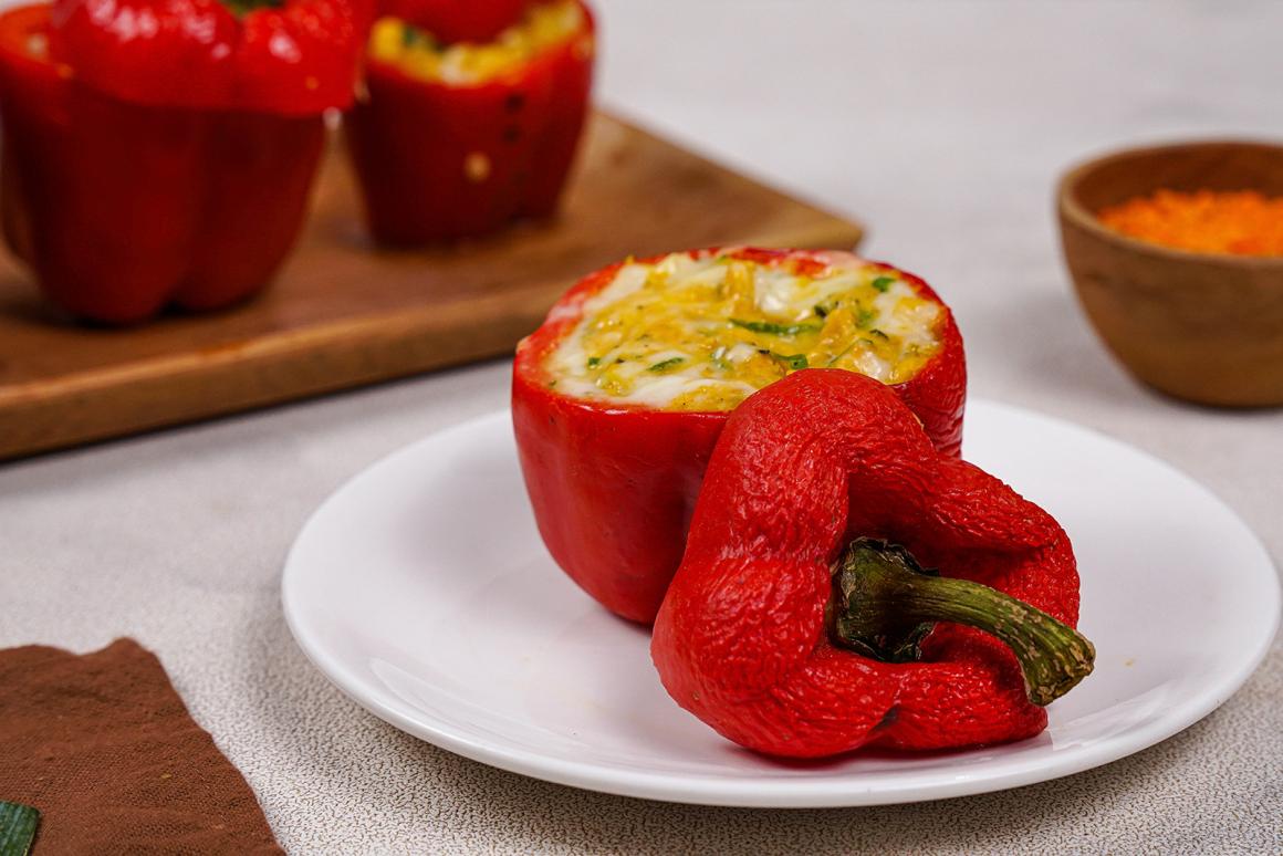 Gefüllte Paprika mit roten Linsen