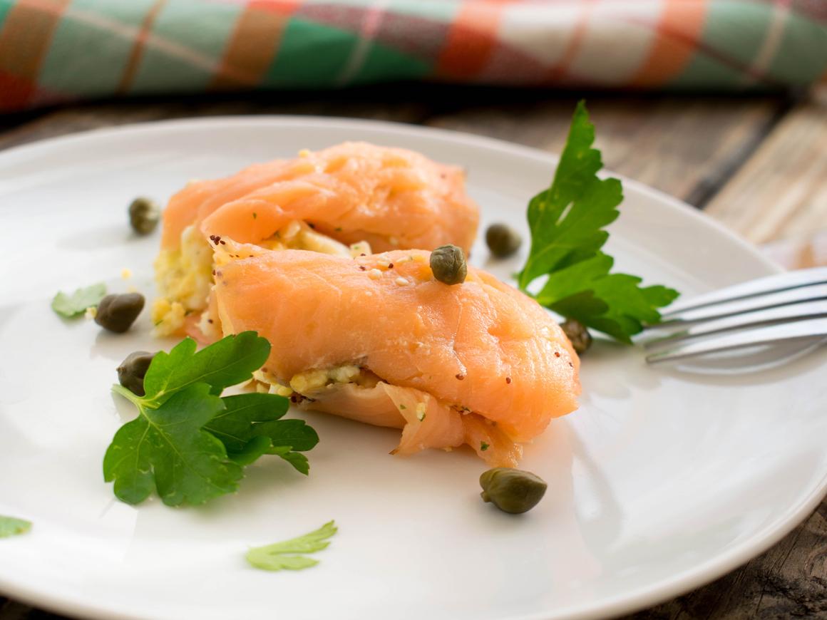 Lachsröllchen