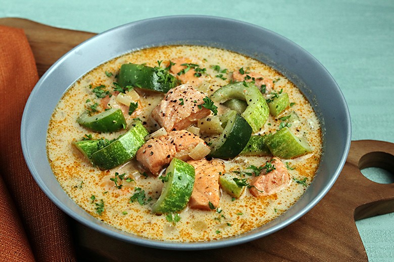 Geschmorte Gurken mit Lachs