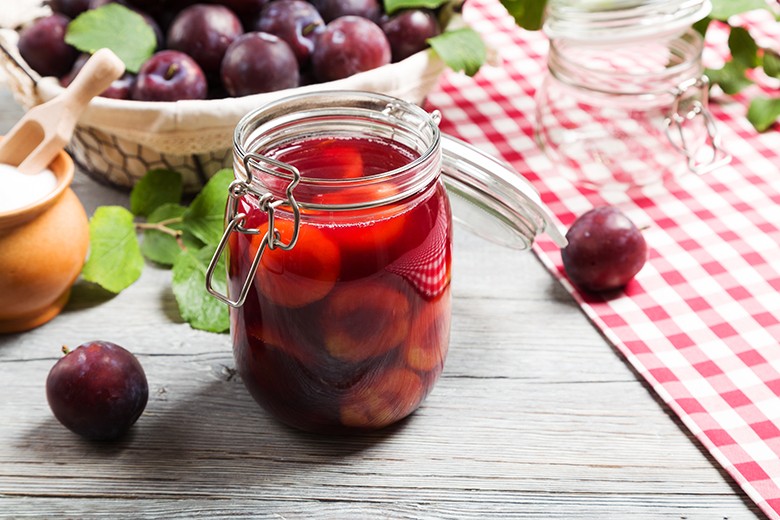 Pflaumenkompott mit Rum