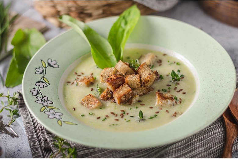 Bärlauchsuppe mit Kartoffeln