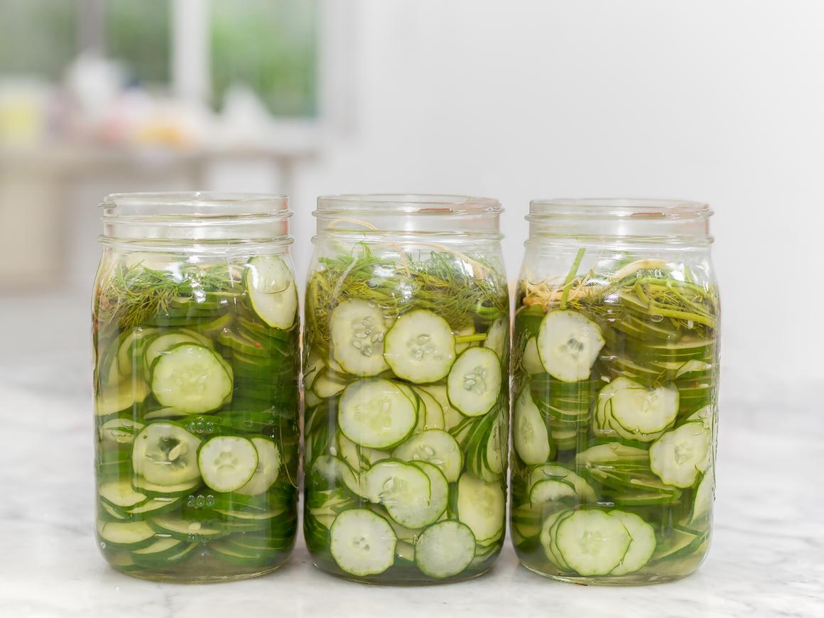 Süß-Sauer eingelegte Salatgurken