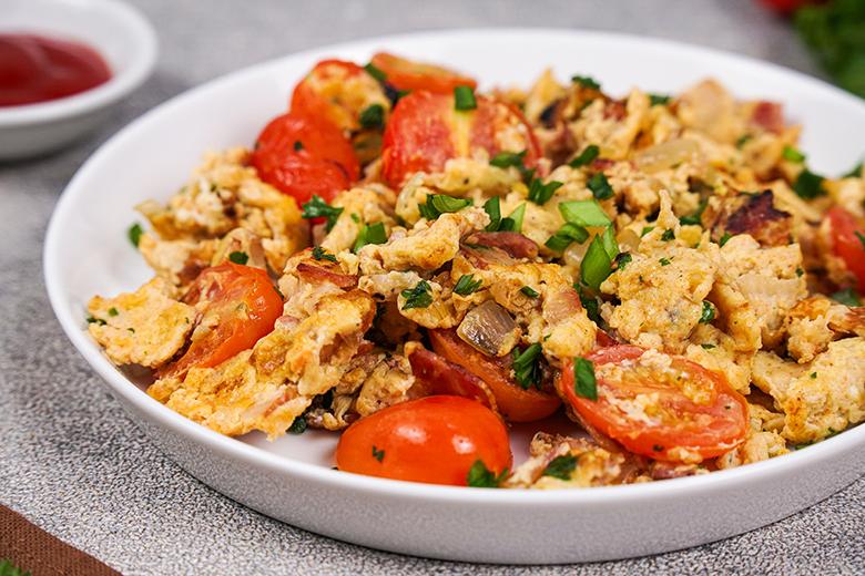 Rühreier mit Tomaten