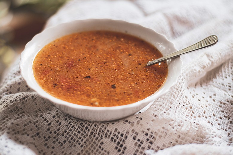 Großmutters Eiersuppe