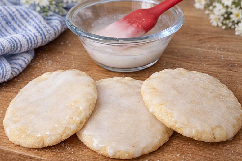 Puderzuckerglasur mit Milch