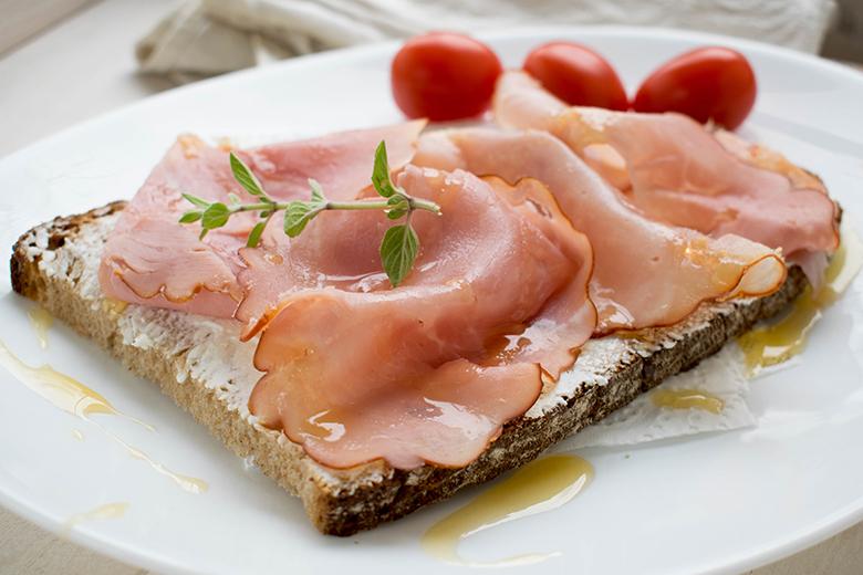 Schinken-Vollkornbrot