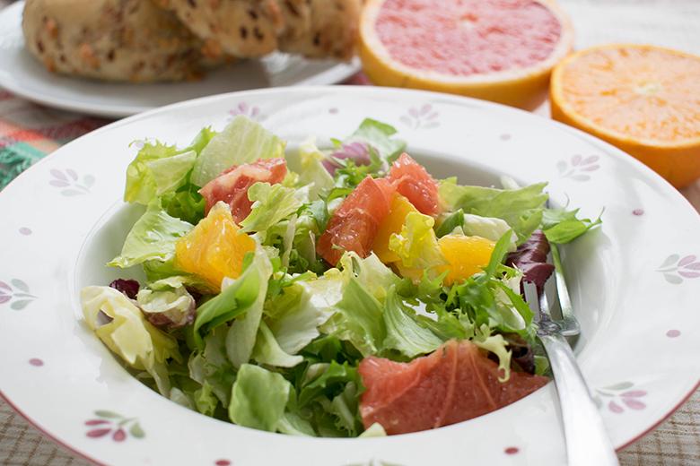 Salat mit Grapefruit und Orange