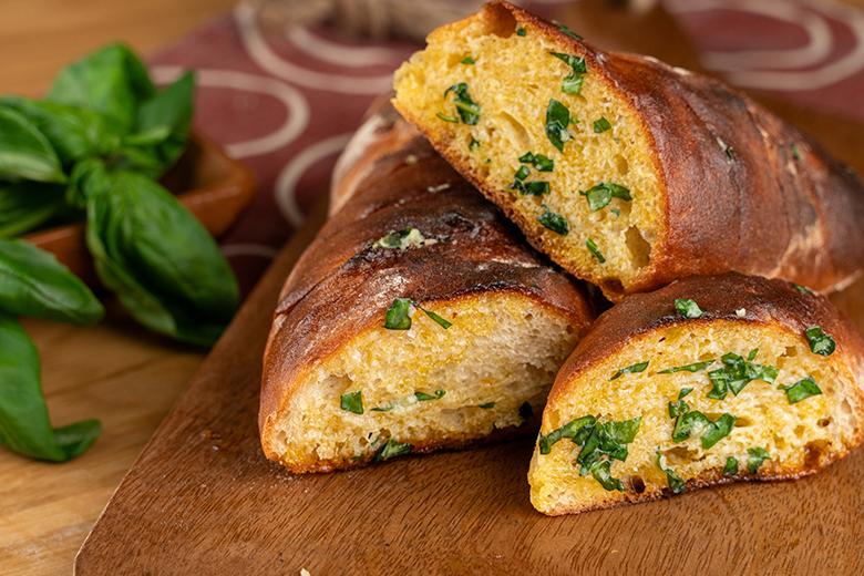 Selbstgemachtes Kräuterbaguette