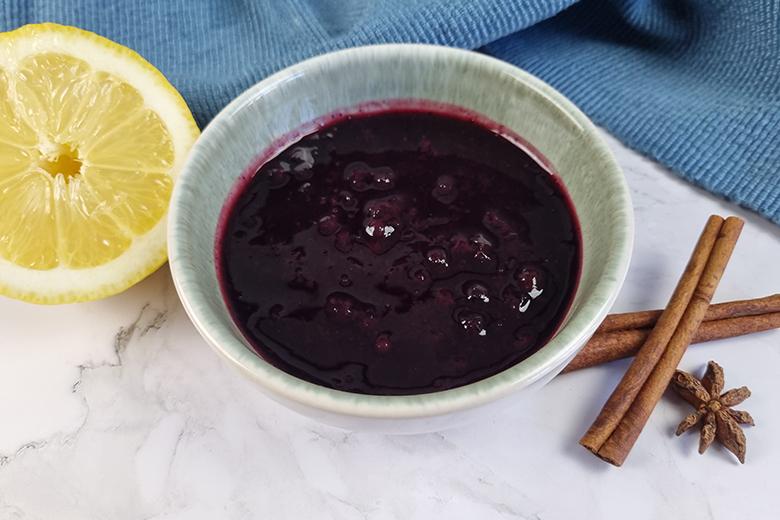 Selbstgemachte Blaubeersauce