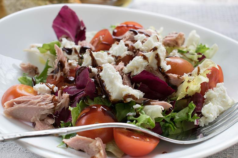 Thunfischsalat mit Feta