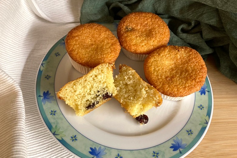 Kokos-Muffins mit Cranberries