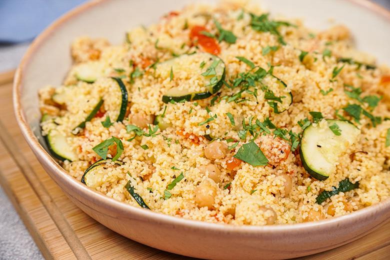 Mediterraner Couscous mit Gemüse