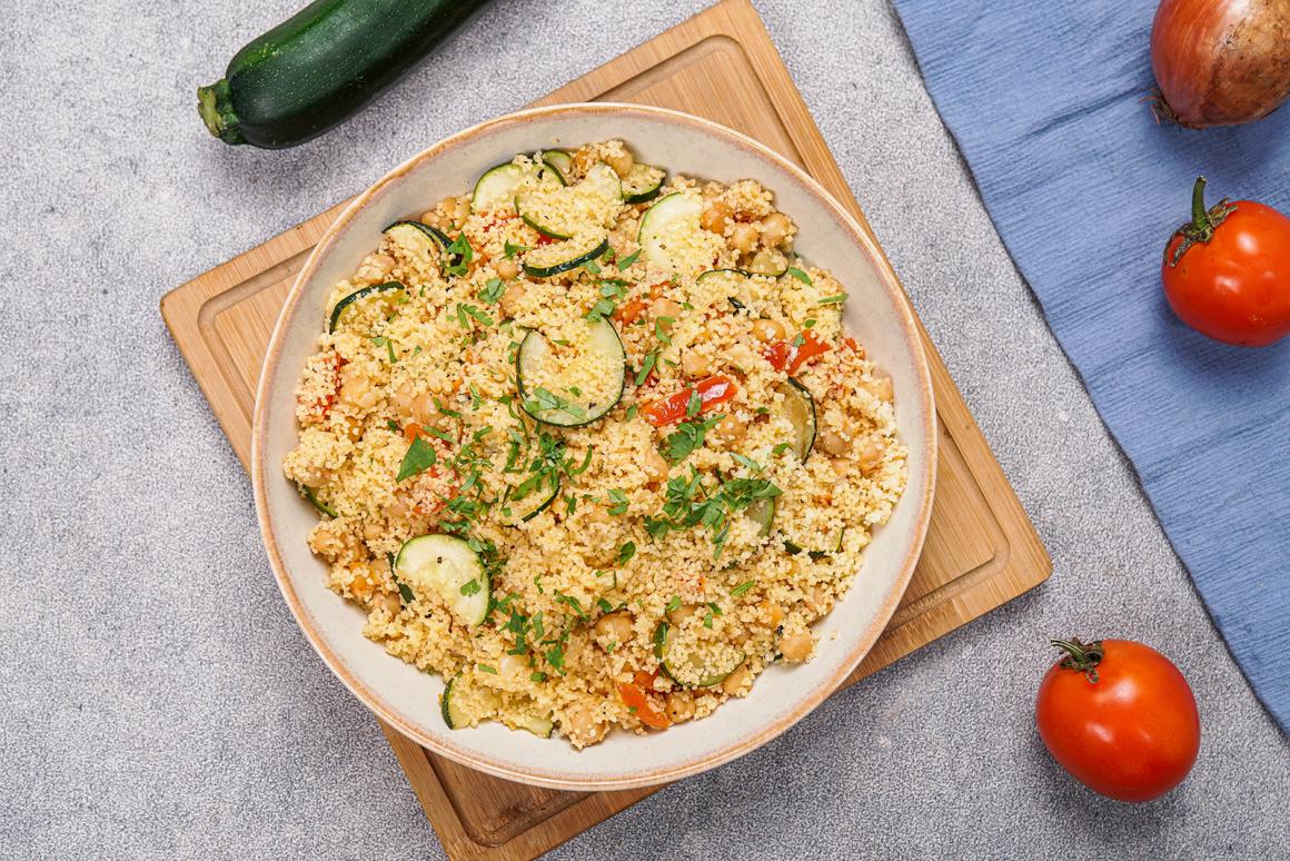 Mediterraner Couscous mit Gemüse