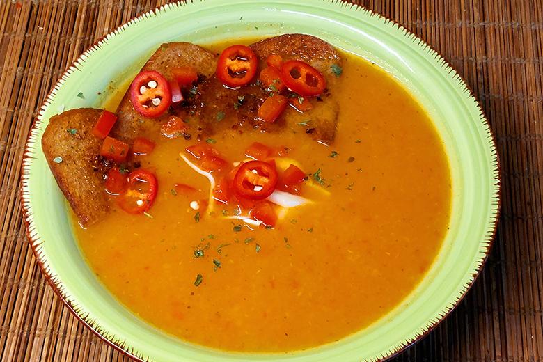 Paprika-Kohl-Suppe