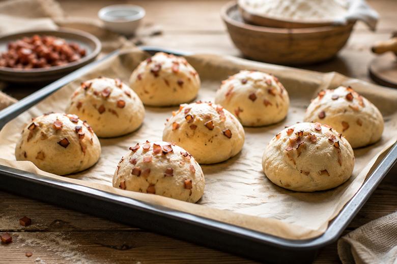 Schinkenbrötchen aus dem Ofen