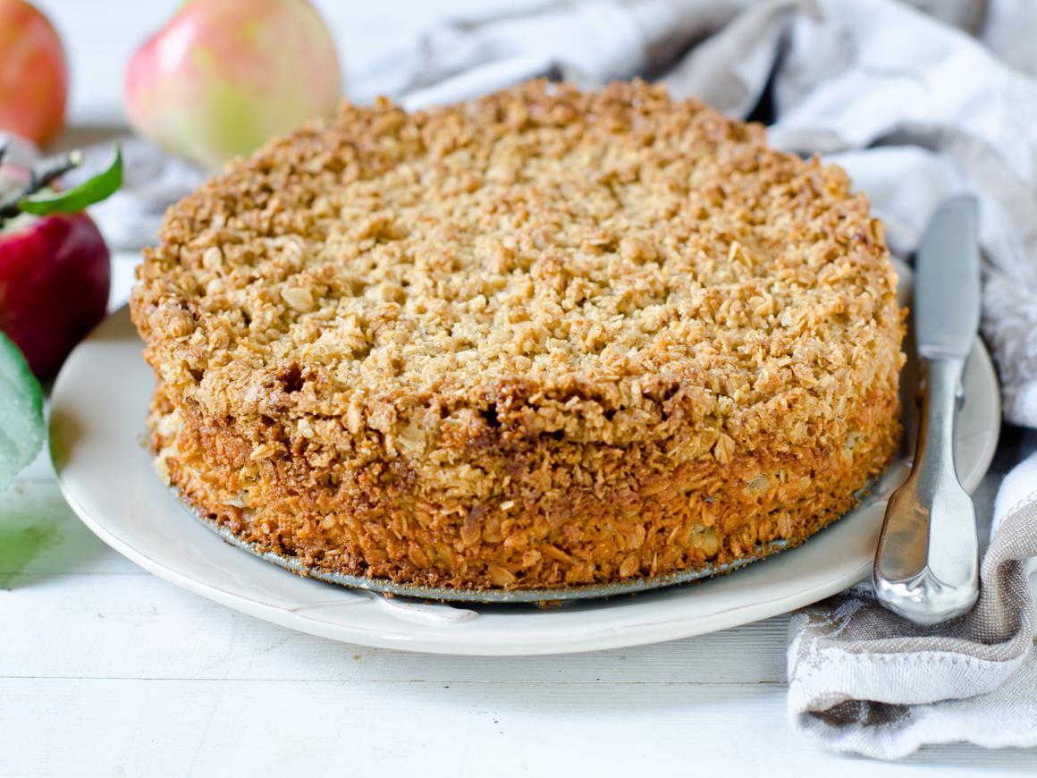 Apfel-Haferflockenkuchen
