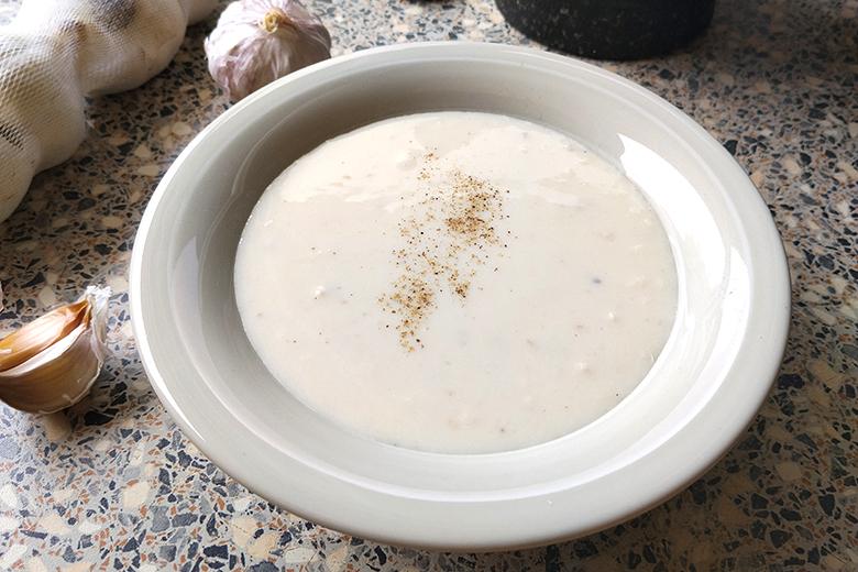 Vegane Knoblauchcremesuppe