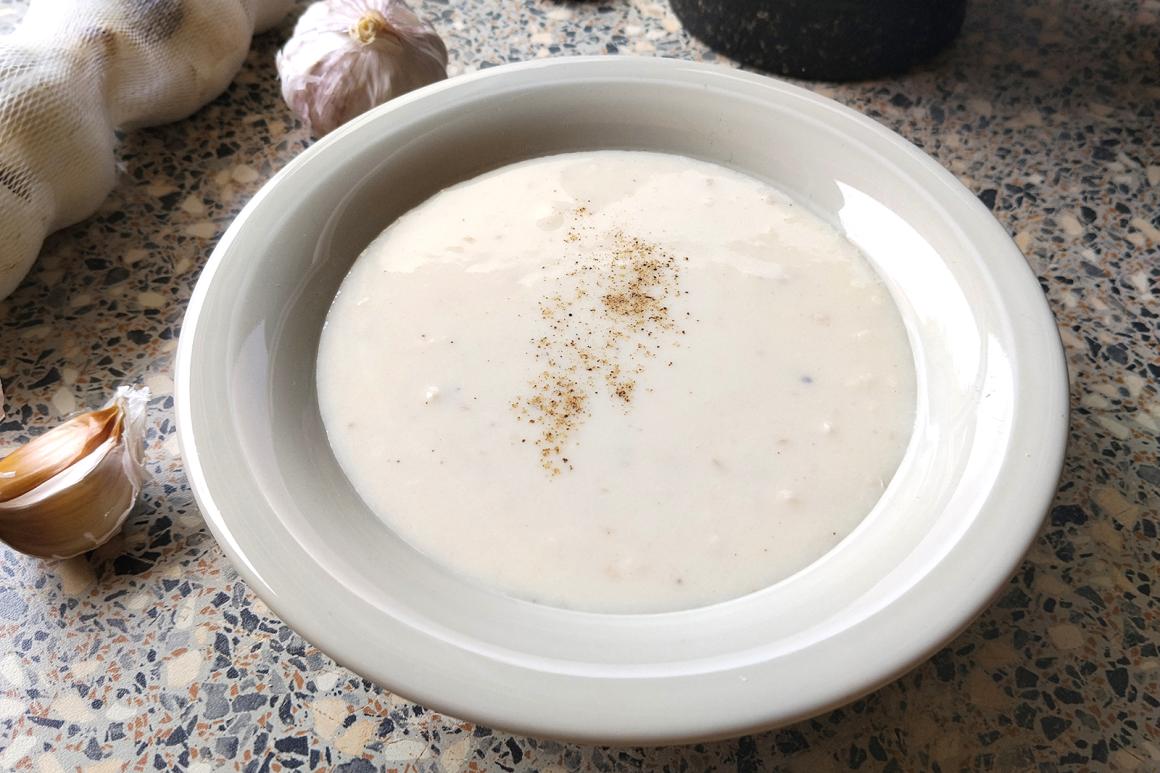Vegane Knoblauchcremesuppe