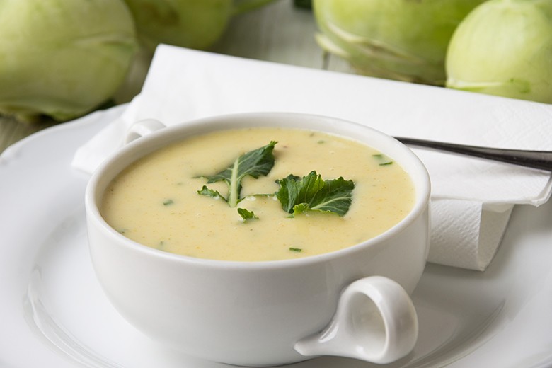 Kohlrabisuppe mit Kokosmilch