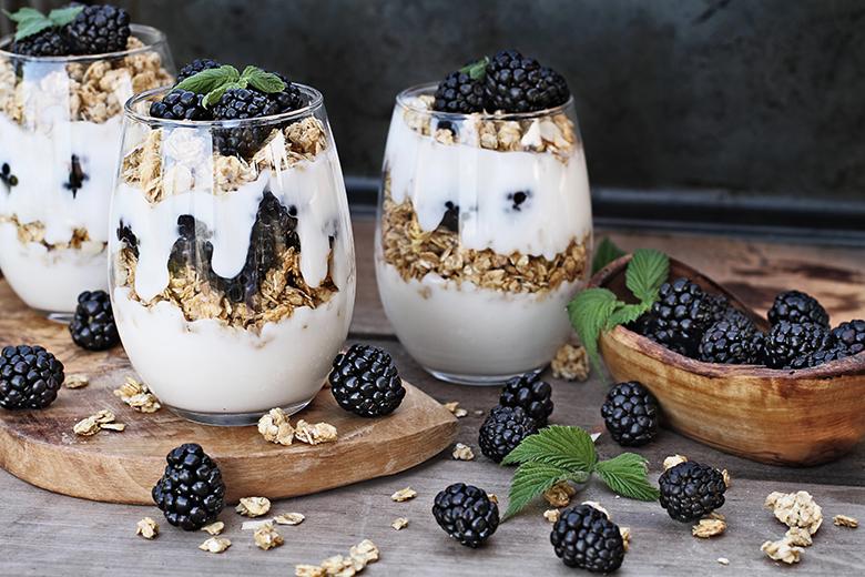 Frühstücks-Brombeer-Joghurt