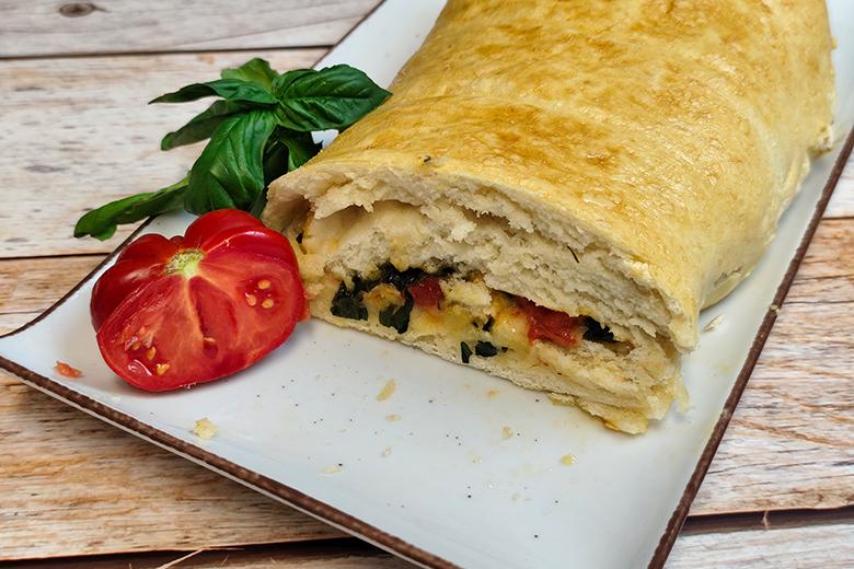 Handbrot mit Tomate und Mozzarella