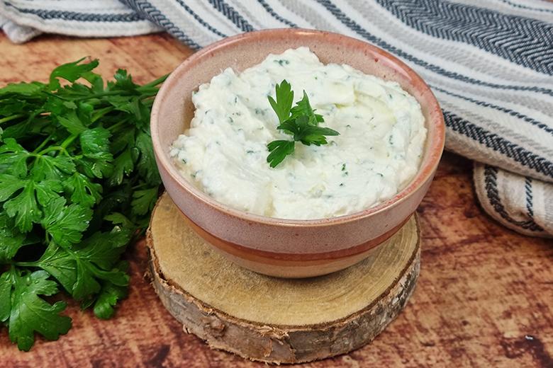 Quark-Knoblauch-Dip