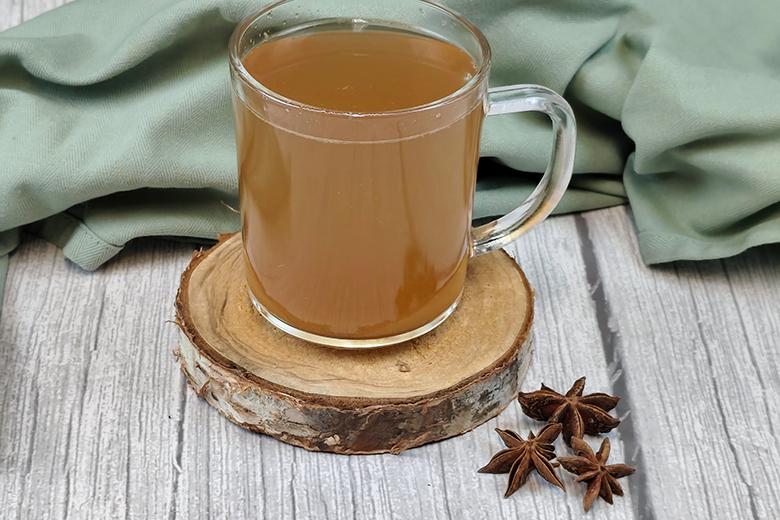 Honigtee mit Sternanis