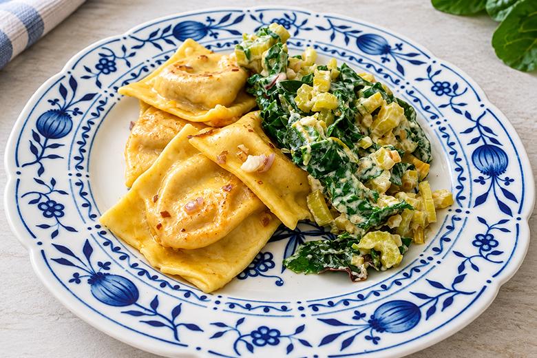Ravioli mit Butternut-Füllung und Mangold