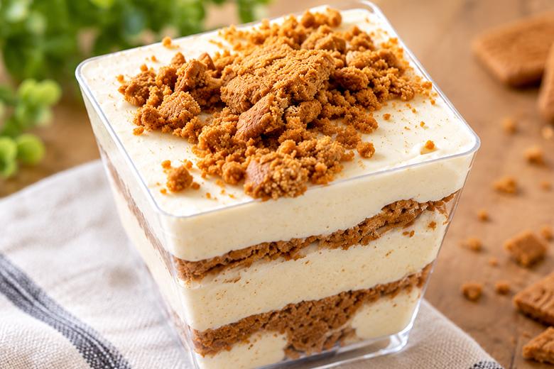 Karamellkeks-Dessert im Glas