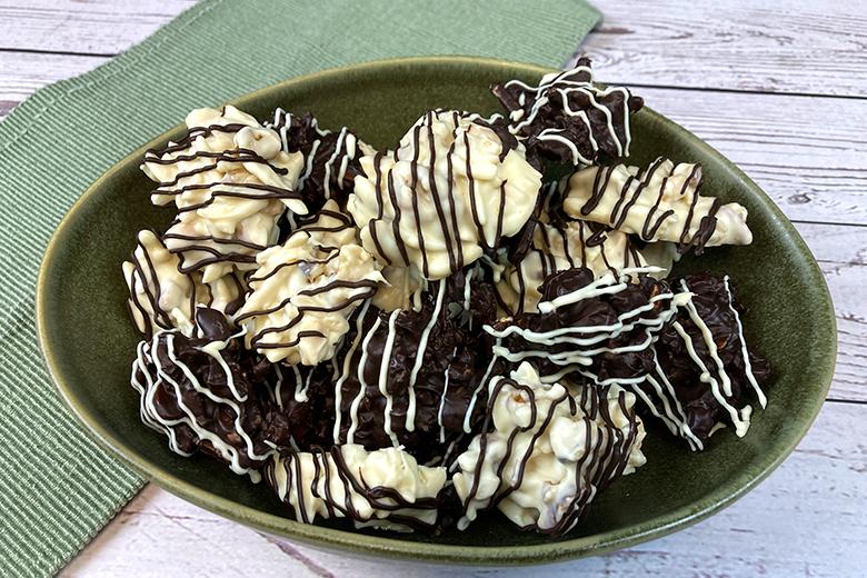 Black and White Nuss-Crossies