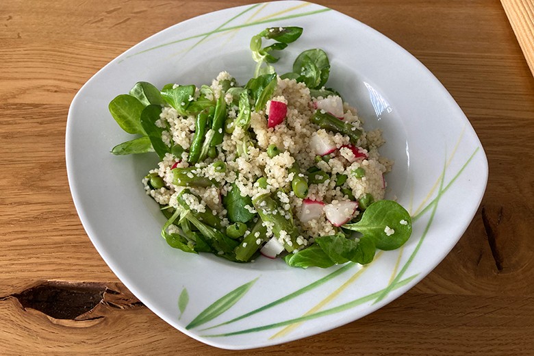 Couscous-Salat mit Spargel