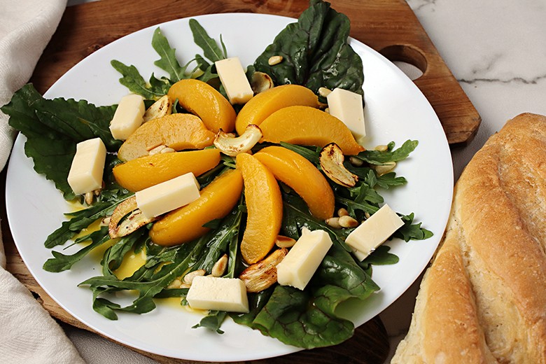 Mangoldsalat mit Mozzarella