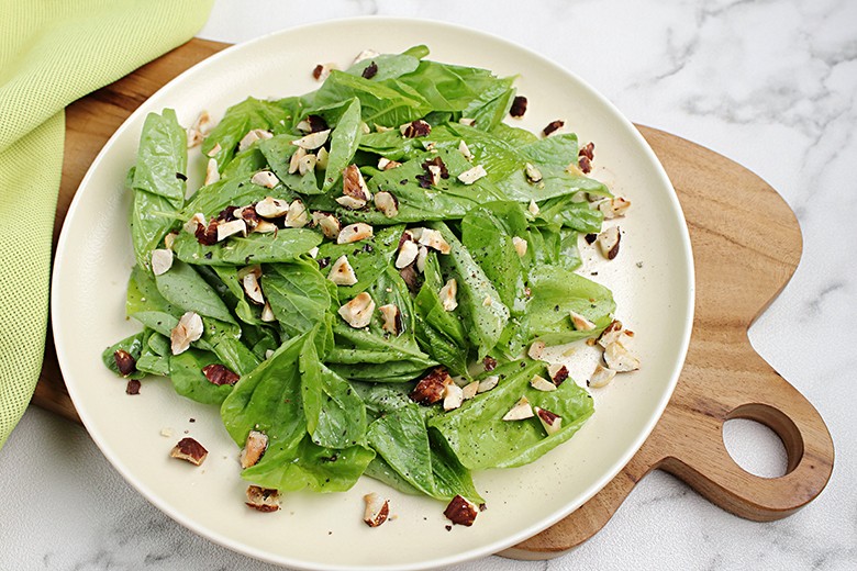 Einfacher Spinatsalat