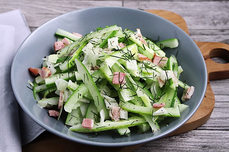 Gurkengemüse mit Dill