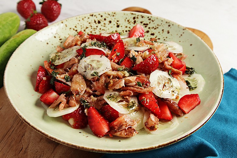 Krabbensalat mit Erdbeeren