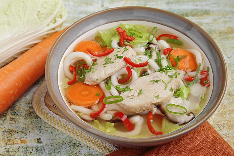 Asiatische Hühnersuppe