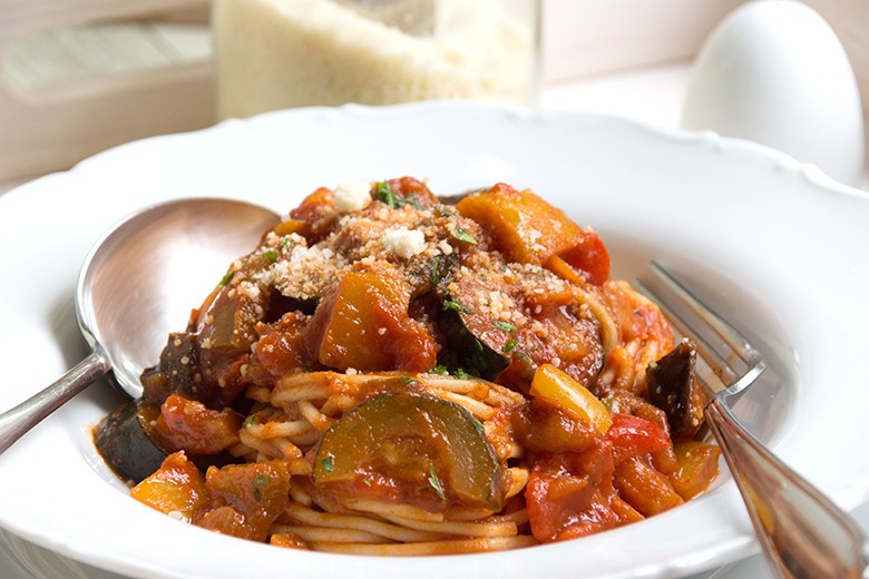 Tomatensoße mit Gemüse