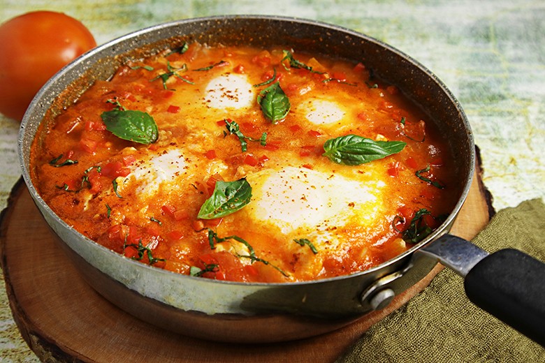 Eier in Tomatensoße