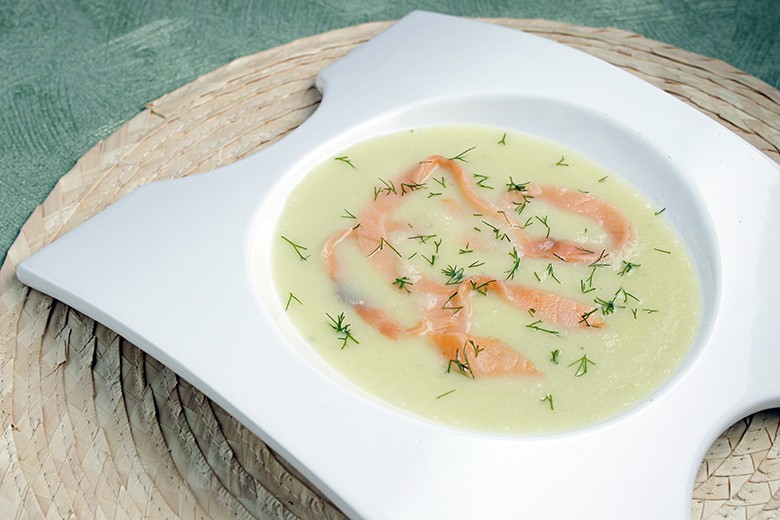 Blumenkohlsuppe mit Lachs